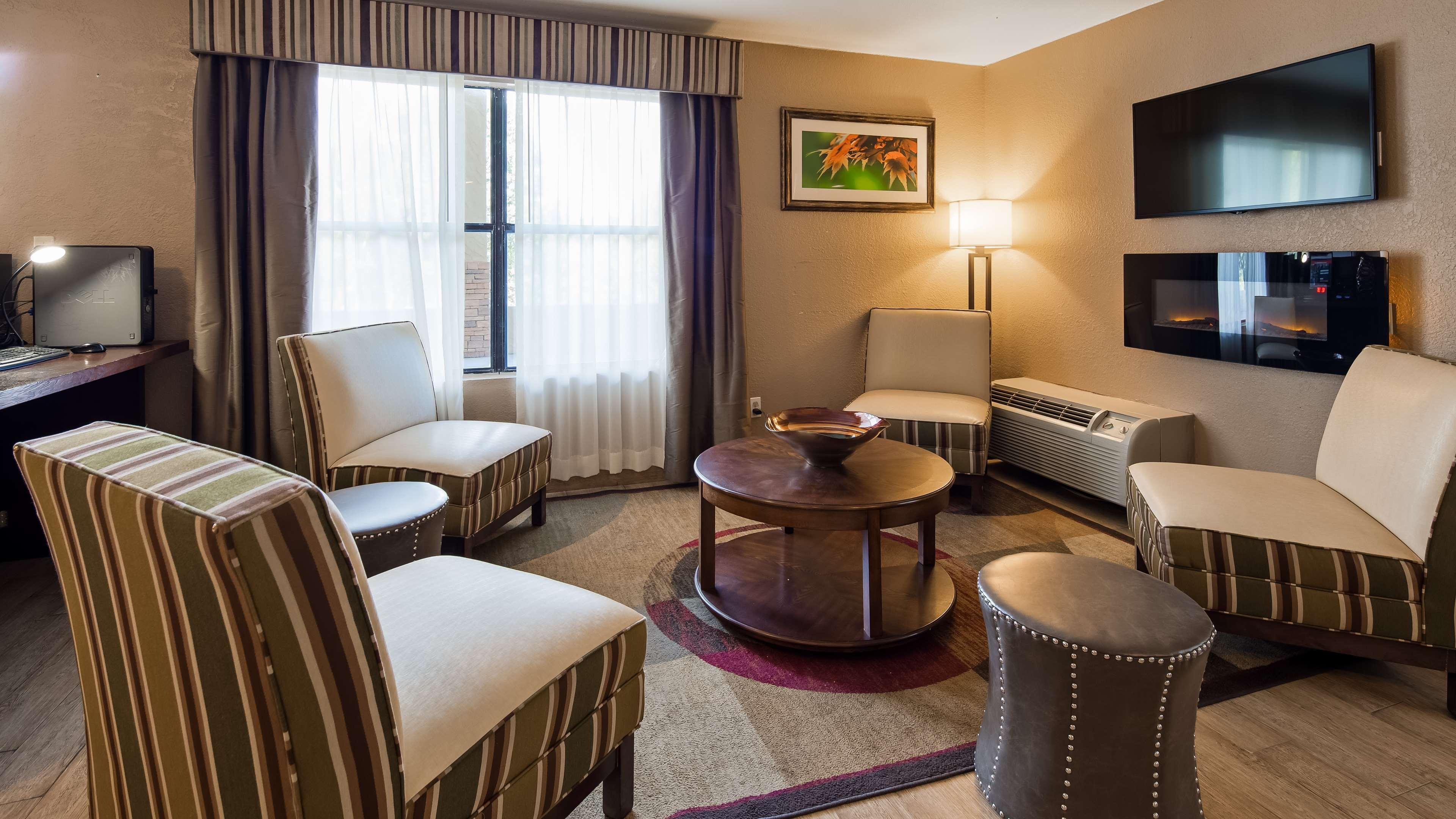 Best Western Pine Springs Inn Ruidoso Downs Buitenkant foto